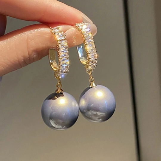 Chantal – Luxe Pearl Elegance Earrings