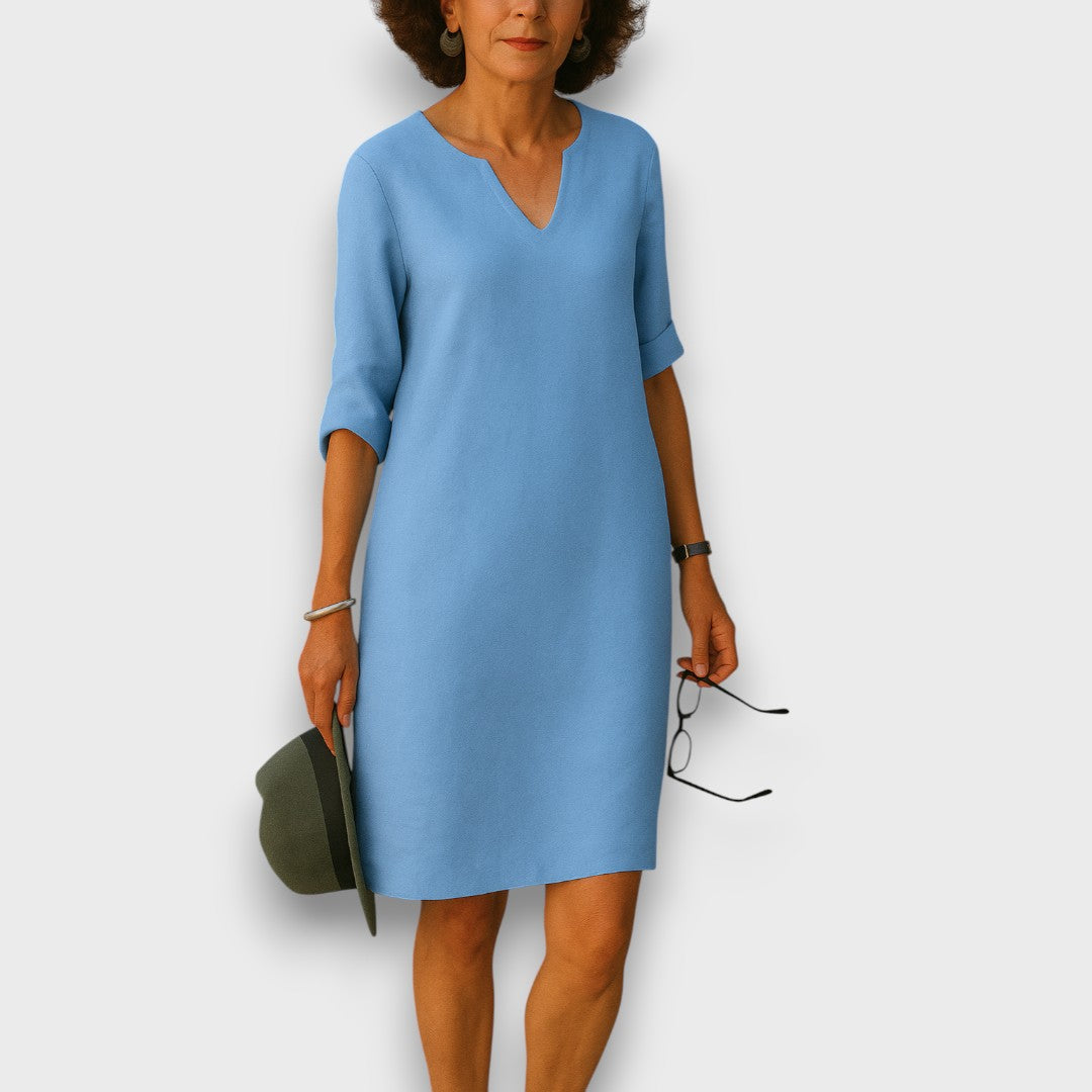 Lisette – Simple Dress with V-Neck
