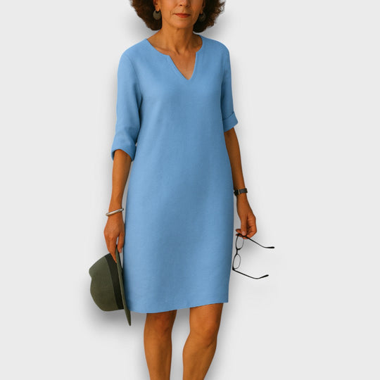 Lisette – Simple Dress with V-Neck