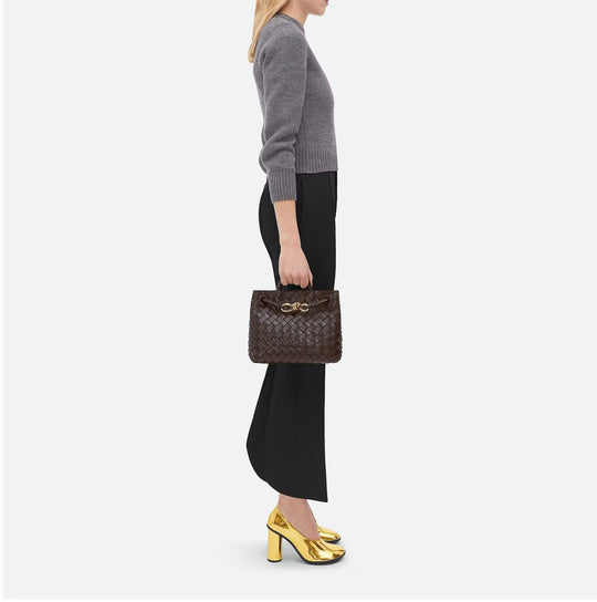 Serenity – Elegant Woven Leather Tote for Women
