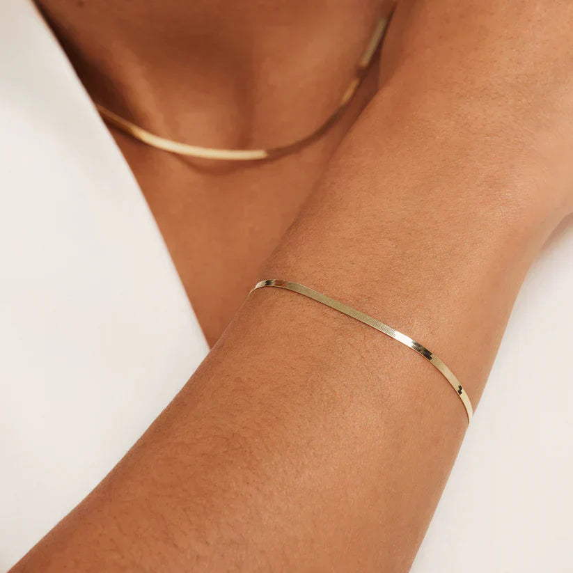 Illeana – Sleek Gold Herringbone Bracelet for Women