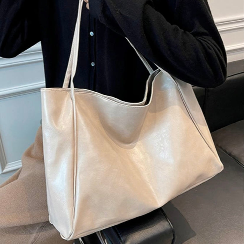 Fairuza – Oversized Leather Tote Bag for Women