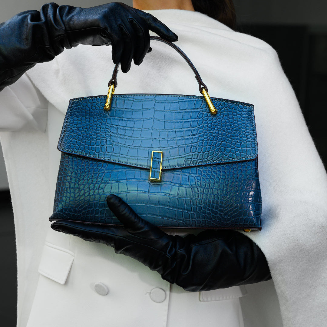 Calissandre – Elegant Crocodile-Embossed Leather Handbag for Women