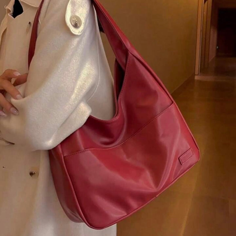 Drew – Minimalist Soft Leather Shoulder Bag for Women
