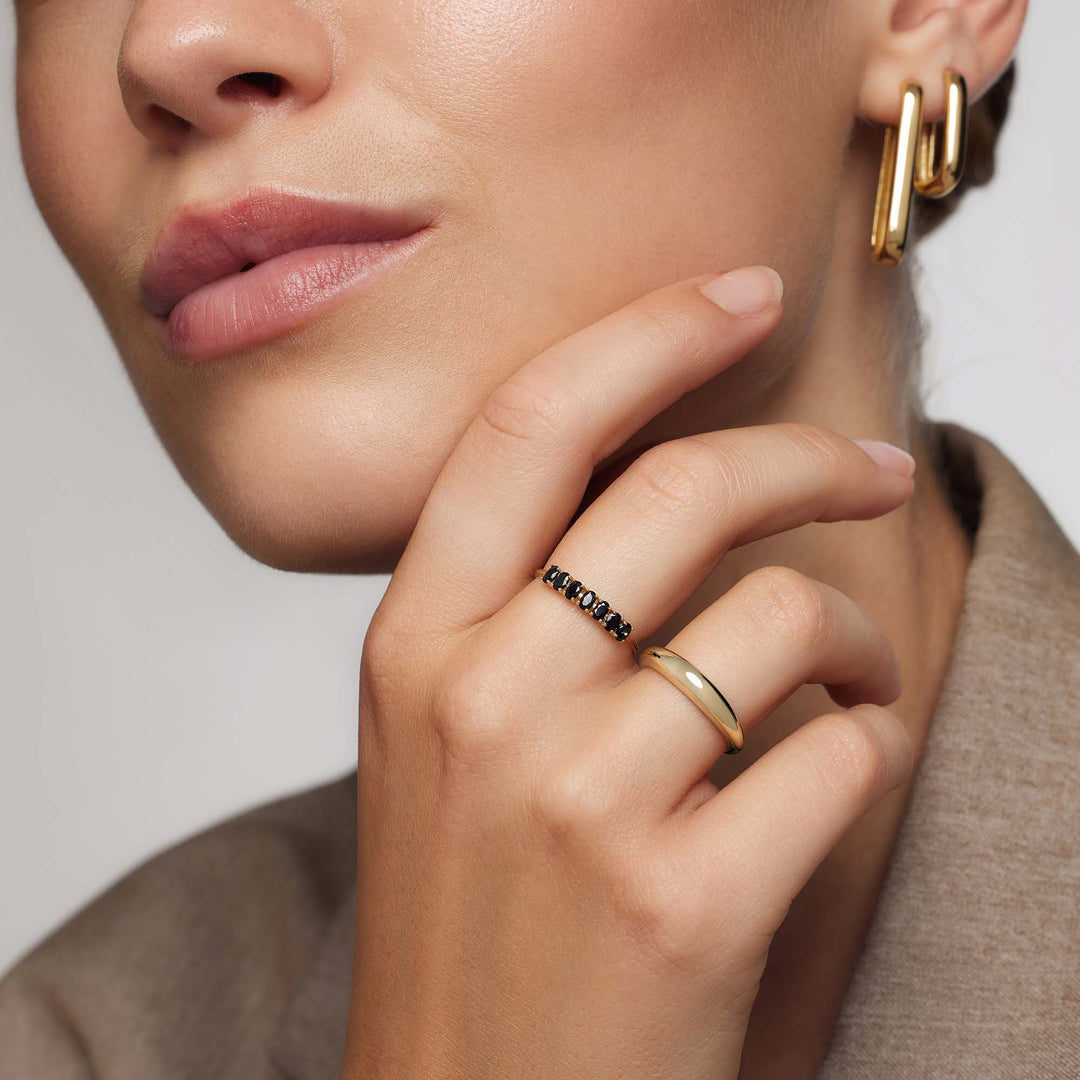 Bridget – Gold Ring with Blue Sapphire Accents