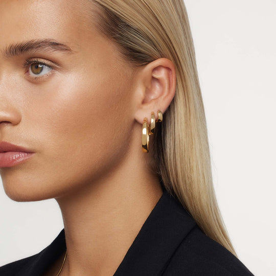 Rhonda – Sleek Gold Hoop Earrings