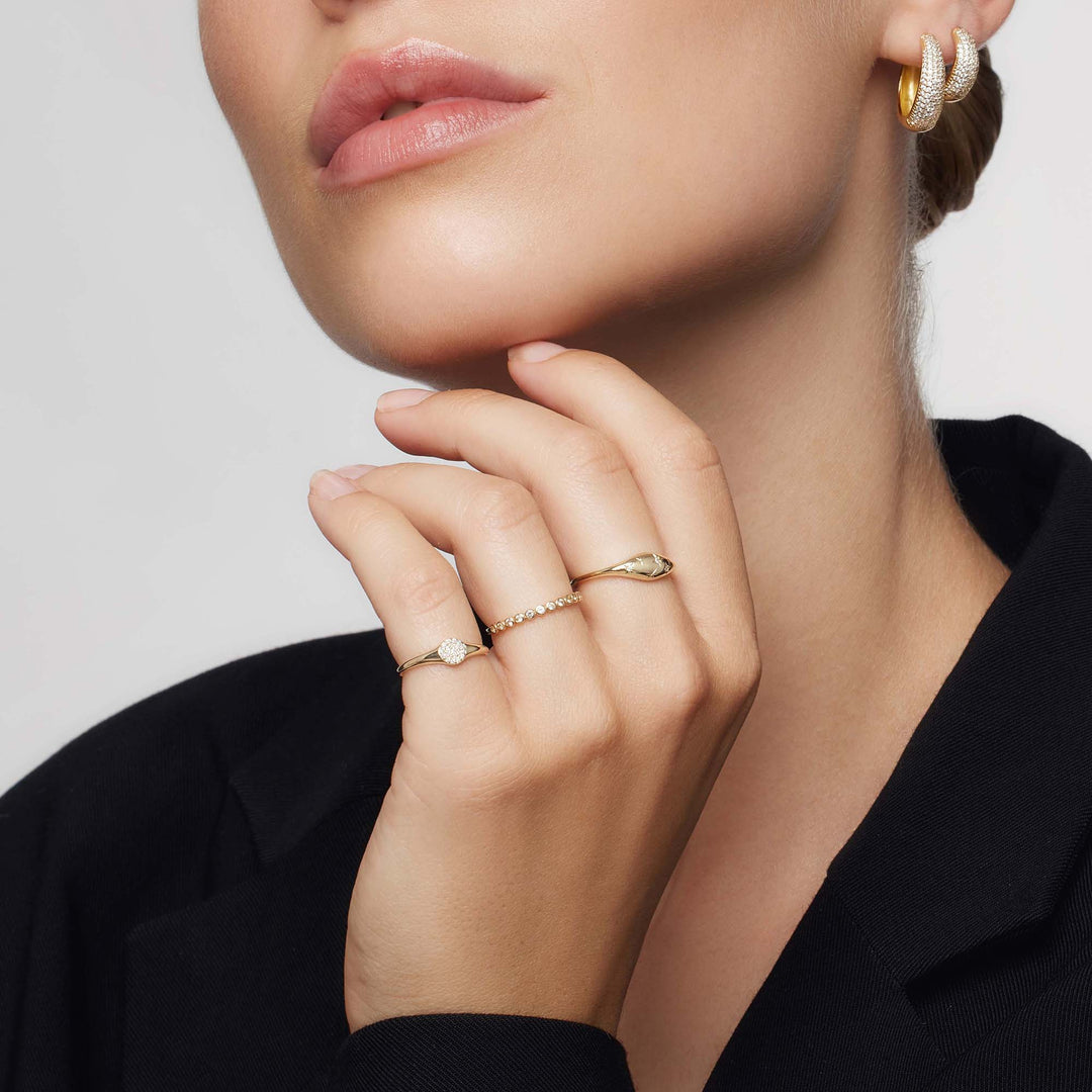 Georgia – Gold Dome Ring with Star Engraving