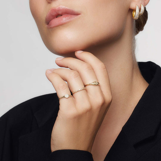 Georgia – Gold Dome Ring with Star Engraving