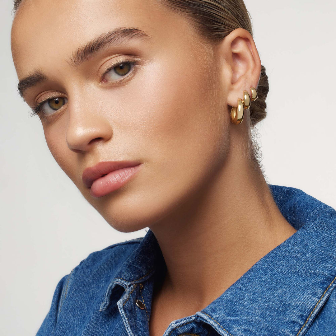 Vivica – Polished Gold Hoop Earrings