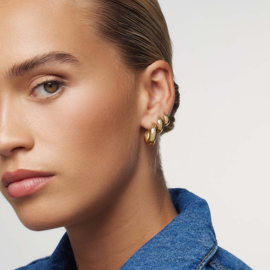 Vivica – Polished Gold Hoop Earrings