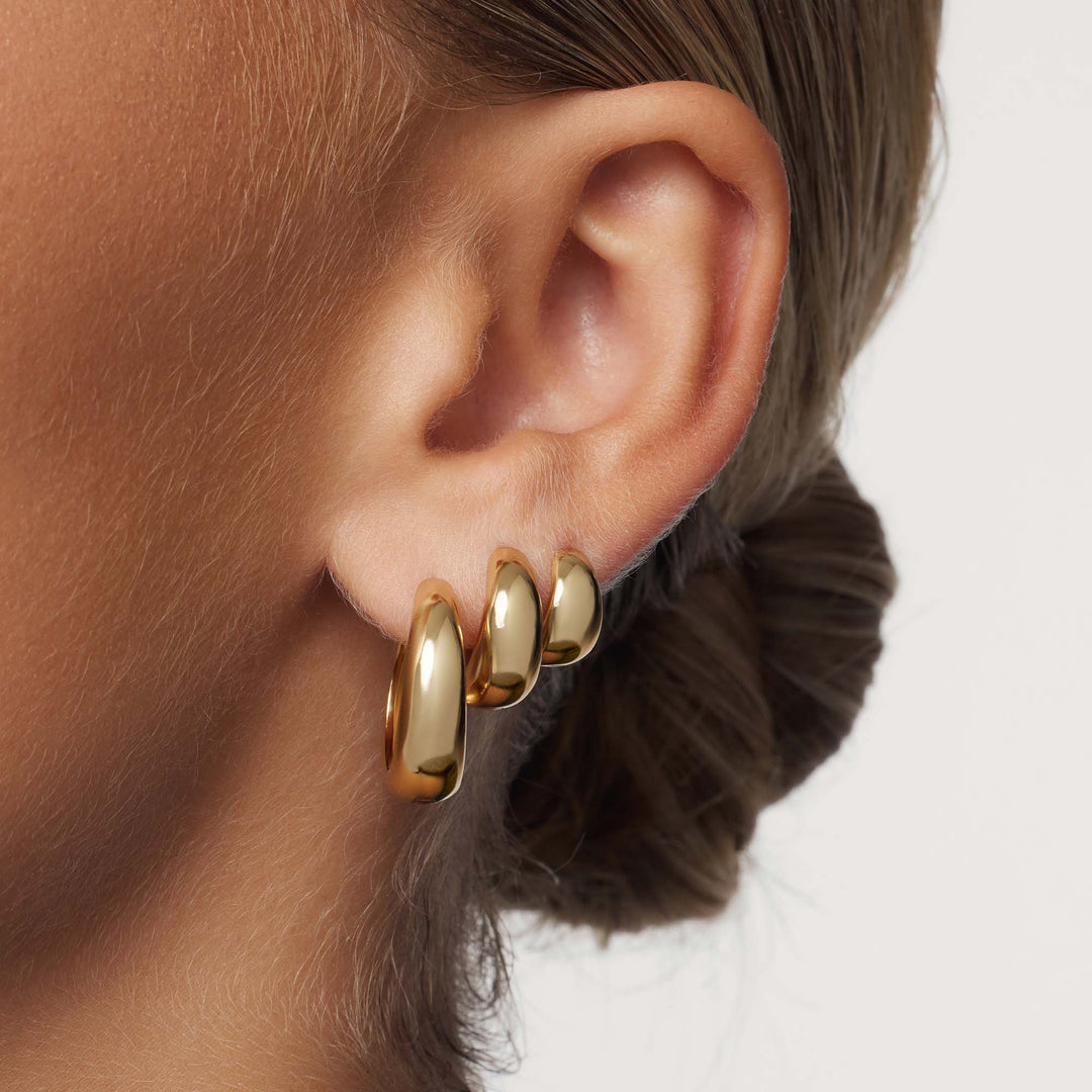 Vivica – Polished Gold Hoop Earrings