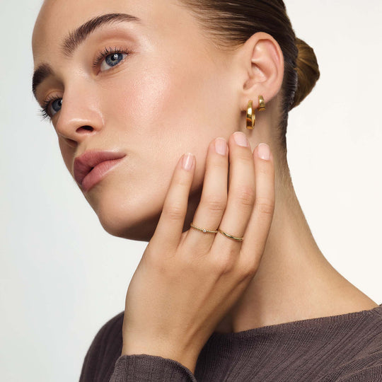 Carrie – Sleek Gold Stacking Ring