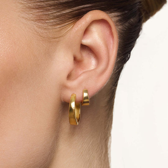 Sherilyn – Sleek Gold Huggie Earrings
