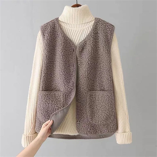 Holliston – Reversible Fleece Vest for Women