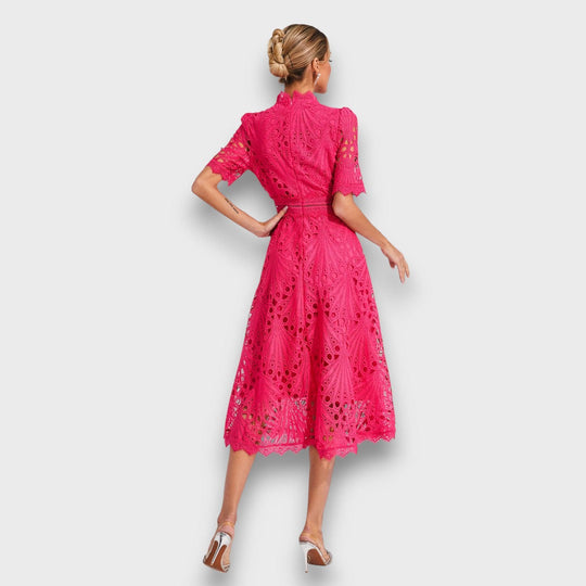 Norelia – Elegant Midi Dress with Lace Detail