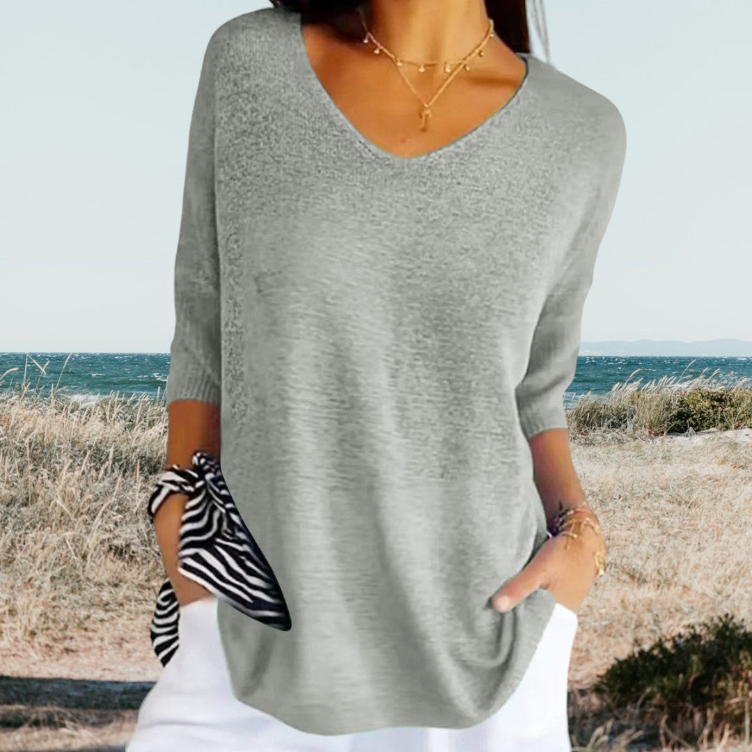 Linda – Relaxed V-Neck Short Sleeve Knit for Women