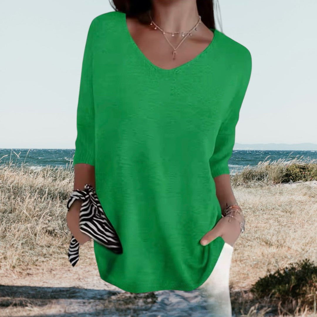 Linda – Relaxed V-Neck Short Sleeve Knit for Women