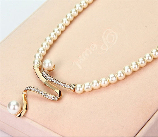 Beverly  – Pearl Grace Statement Jewelry Set