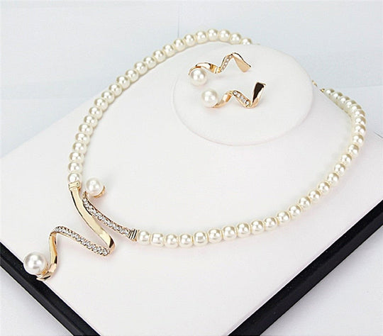 Beverly  – Pearl Grace Statement Jewelry Set