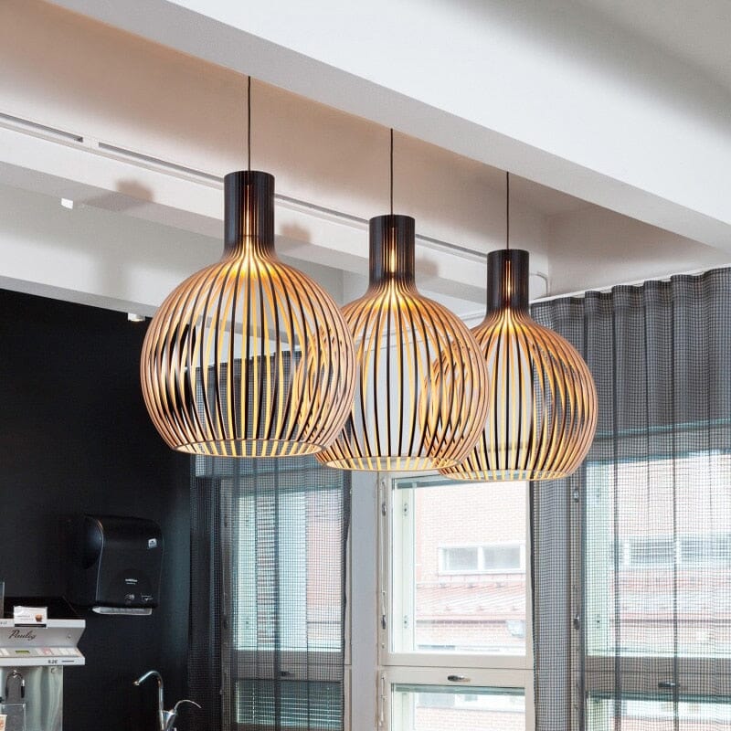 Calla – Sculpted Wooden Pendant Light