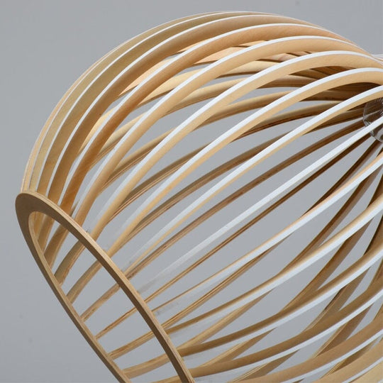 Calla – Sculpted Wooden Pendant Light