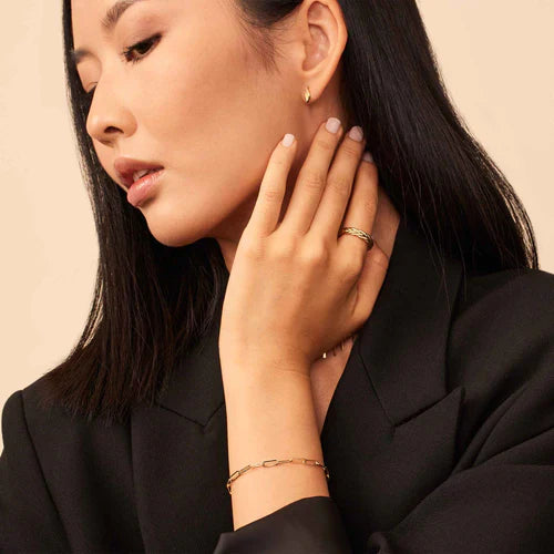 Jaqueline – Gold Paperclip Chain Bracelet