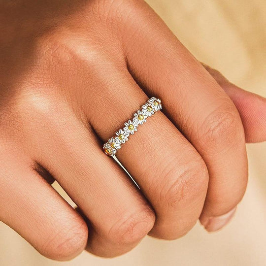 Adjustable Silver Daisy Ring Hand-Enamel