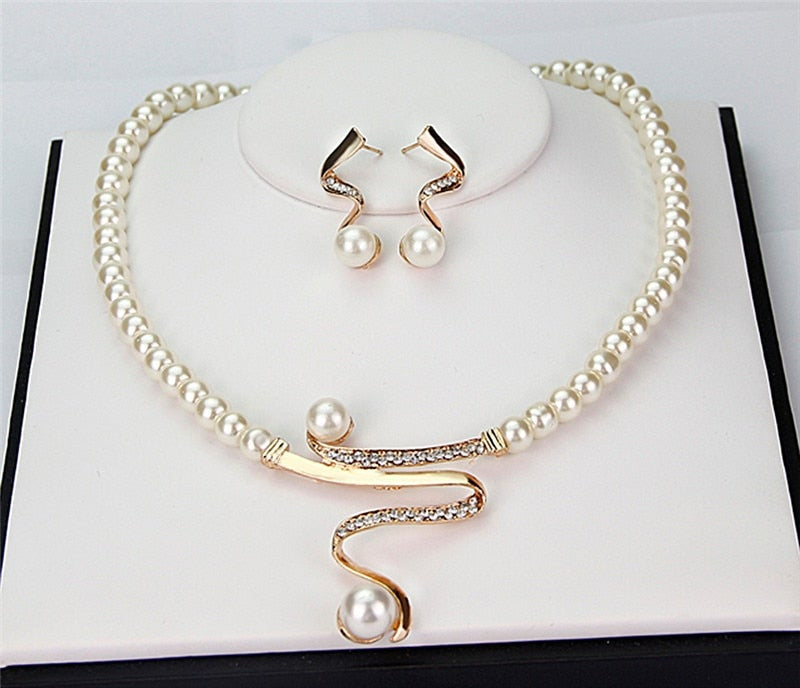 Beverly  – Pearl Grace Statement Jewelry Set