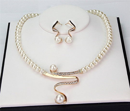 Beverly  – Pearl Grace Statement Jewelry Set