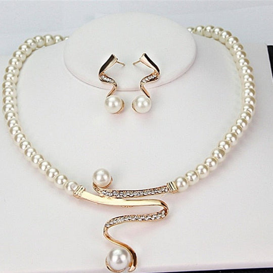 Beverly  – Pearl Grace Statement Jewelry Set