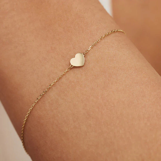 Siobhan – Gold Heart Charm Bracelet