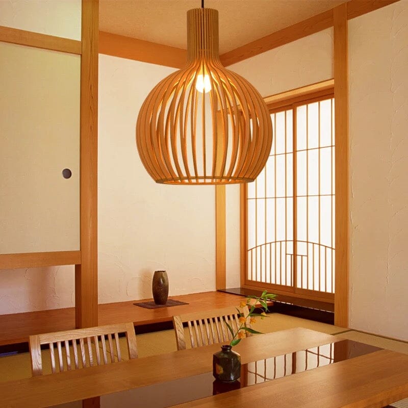 Calla – Sculpted Wooden Pendant Light