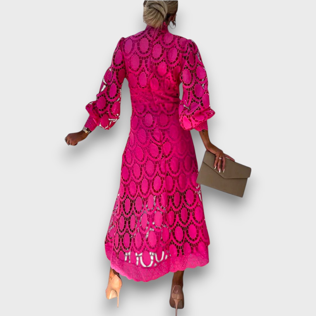 Charlotte – Romantic Midi Dress with Defined Waist