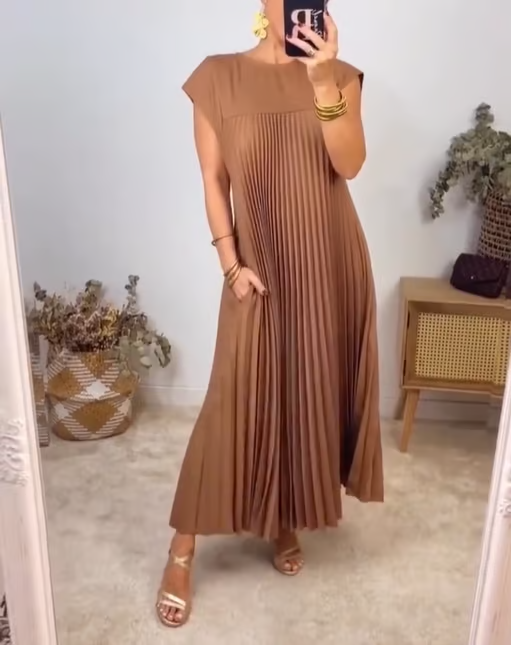 Morgan – Sleeveless Pleated Maxi Dress
