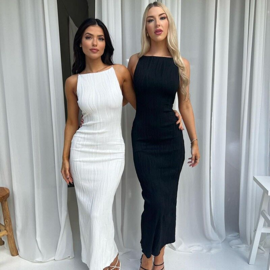 Bonita – One Shoulder Knit Maxi Dress