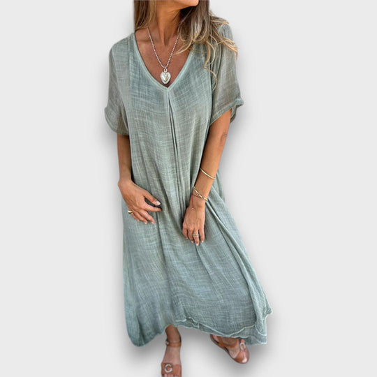 Tirelle – Airy Dress with V-Neck