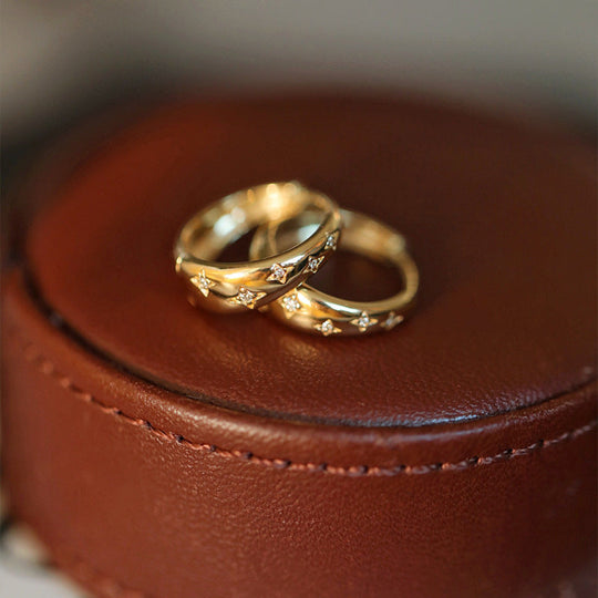 Mariko – Golden Twist Hoop Earrings