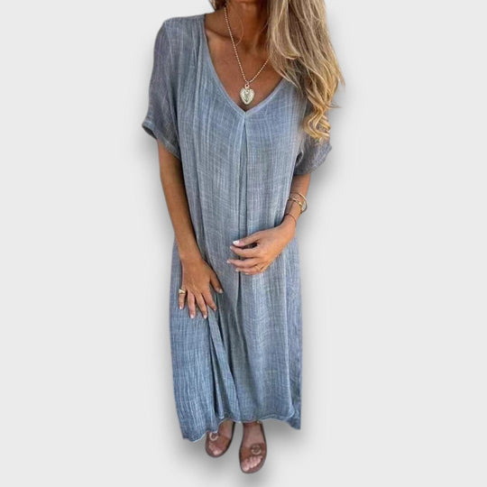 Tirelle – Airy Dress with V-Neck