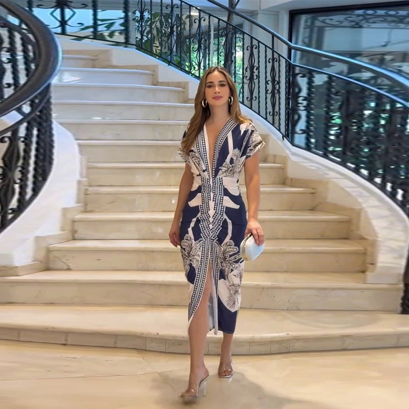 Vivienne - GraceForm Midi Dress