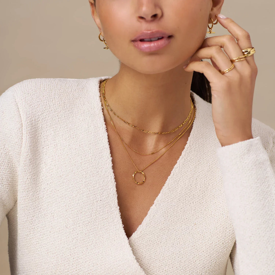 Eleanor – Layered Gold Circle Pendant Necklace for Women