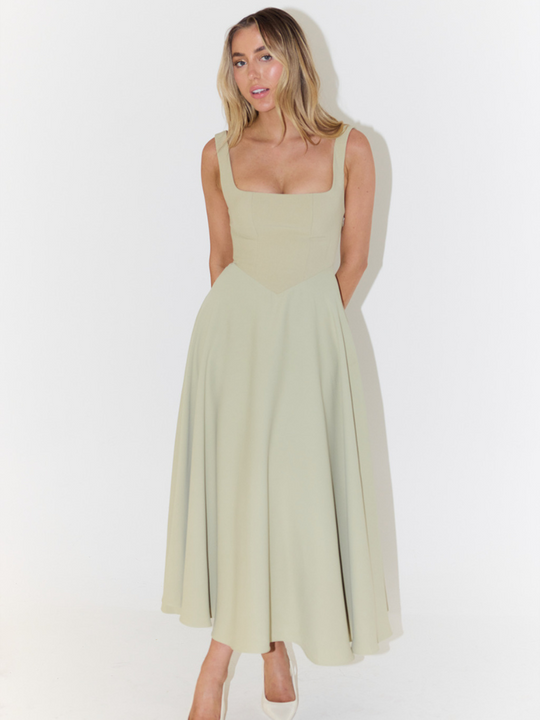 Serenya – Elegant Midi Dress