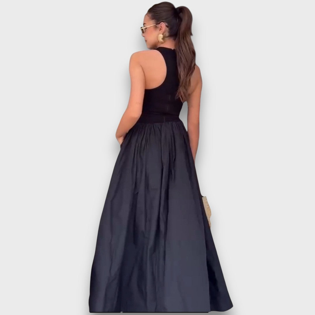 Clarissa – Dress with Contrasting Lines