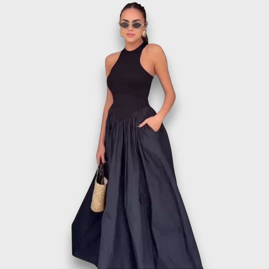 Clarissa – Dress with Contrasting Lines