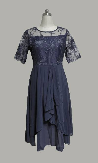 Lecy – Lace & Chiffon Midi Dress