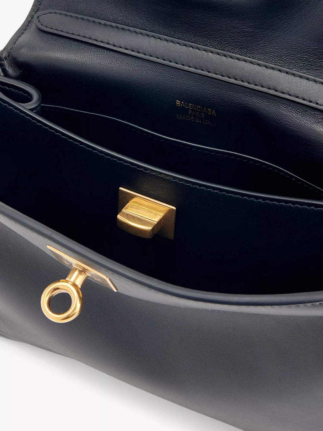 Savannah – Refined Leather Top-Handle Bag for Women