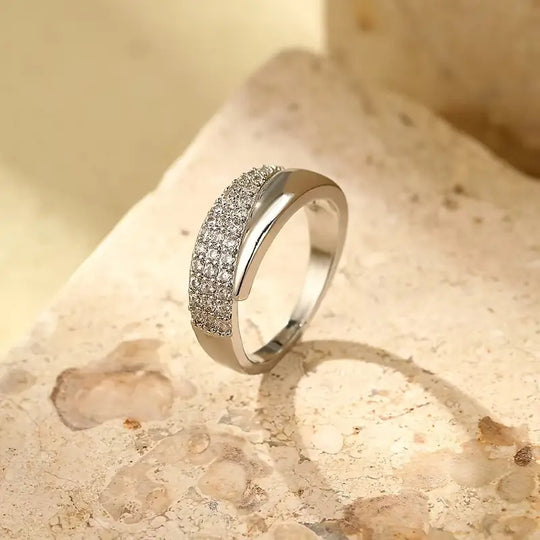 Aimee – Two-Tone Pavé Band Ring