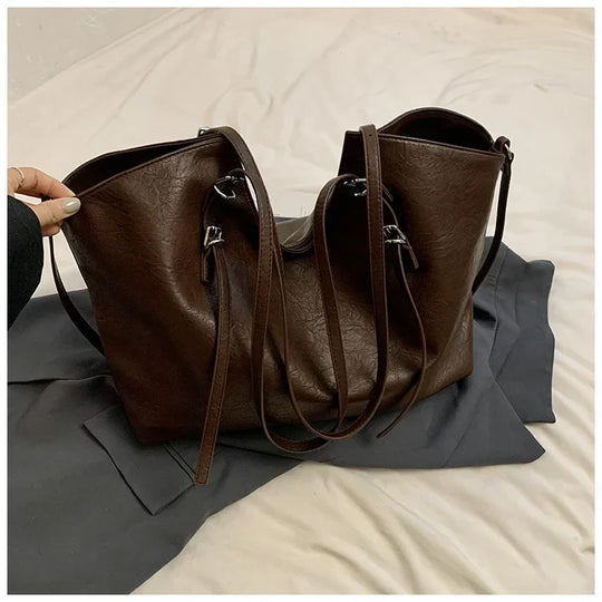 Augusta – Roomy Daily Tote with Leather Finish