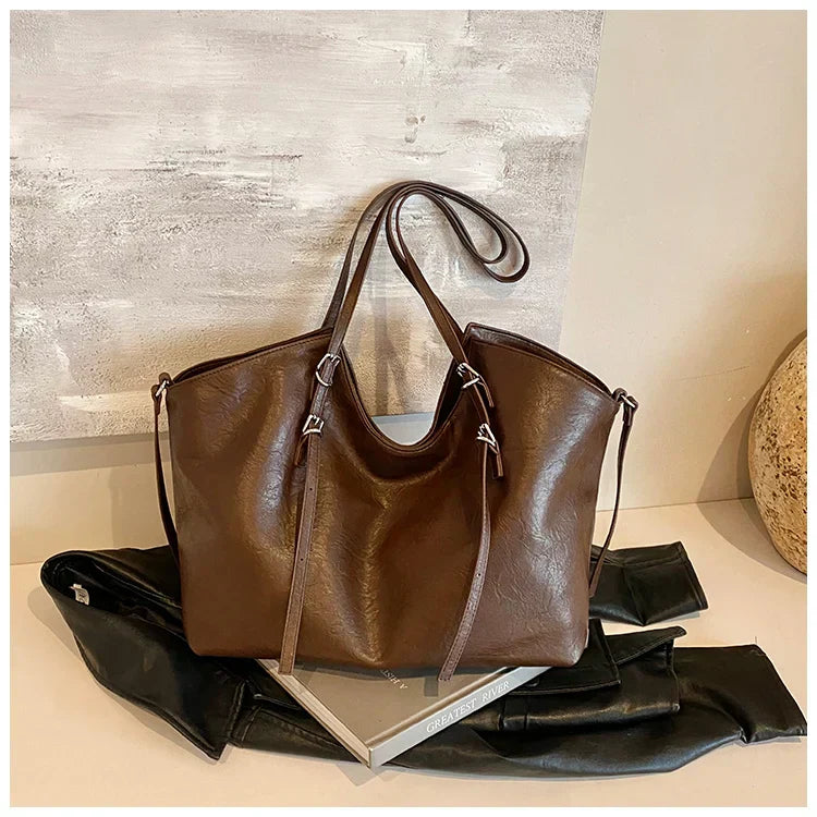 Augusta – Roomy Daily Tote with Leather Finish