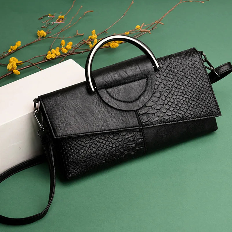 Annemarie – Black Structured Leather Handbag