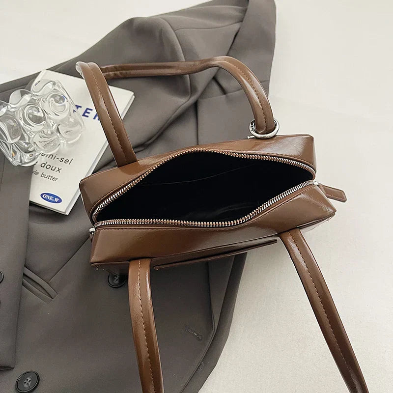 Ariel – Convertible Bag with Removable Wallet